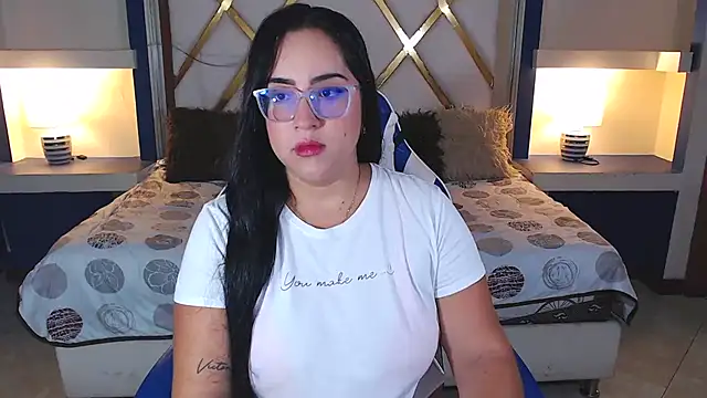 Sofiia davis23 online show from 02-13-25, 01:15