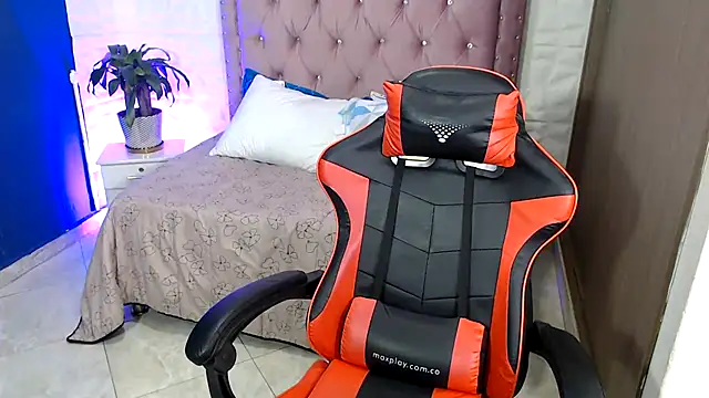 Sofiia davis23 online show from 02-17-25, 01:21