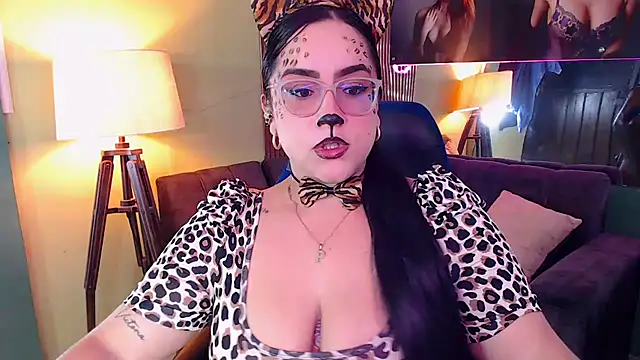 Sofiia davis23 online show from 10-31-25, 02:40