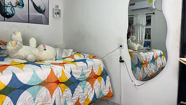 wendy alejo1712 online show from 09-11-25, 12:11