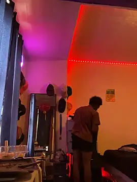 Snapshot of GersonGil1 chatting on 03-10-25, 06:45 GersonGil1 online show from 03-10-25, 06:45