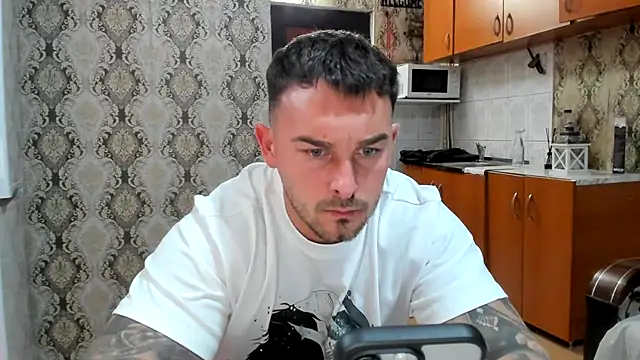 Jonmusclemaster online show from 10-27-25, 08:57