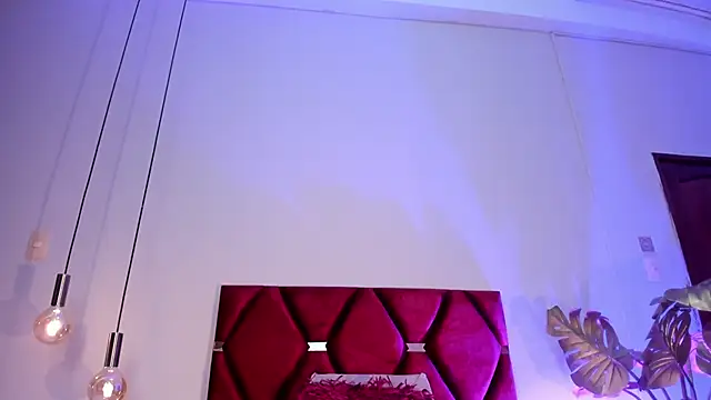 AlissaNix online show from 03-02-25, 12:42