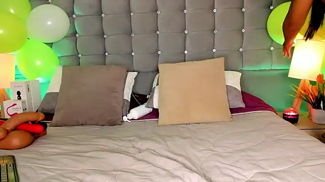 Poacahontasfg online show from 03-17-25, 03:57