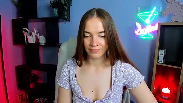 Snapshot of kenzie_x chatting on 10-19-25, 06:36 kenzie x online show from 10-19-25, 06:36