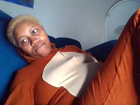 SquirtQueen222 online show from 04-16-26, 05:41