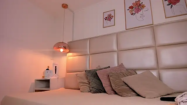 Aily Yozuko online show from 03-07-25, 02:57