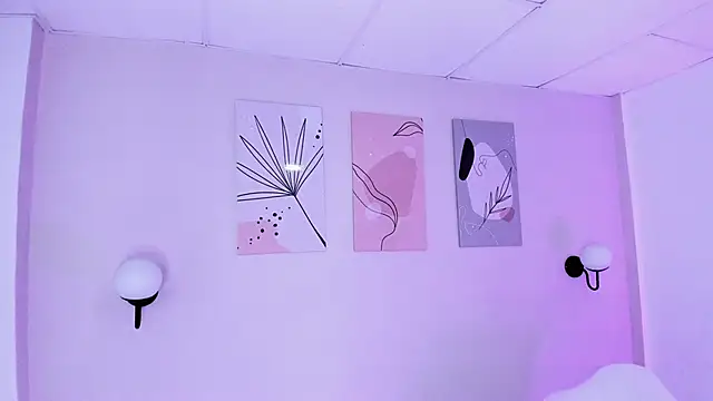 GENNESIS LOVE online show from 12-18-24, 07:47