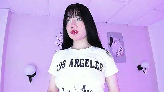 GENNESIS LOVE online show from 12-31-24, 01:15