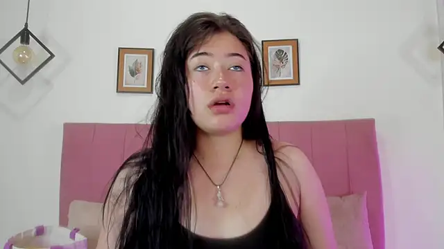 GENNESIS LOVE online show from 09-12-25, 12:11