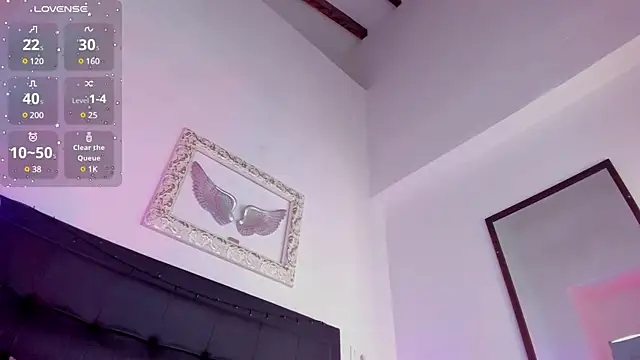 Snapshot of Mia_222 chatting on 02-04-25, 03:26 Mia 222 online show from 02-04-25, 03:26