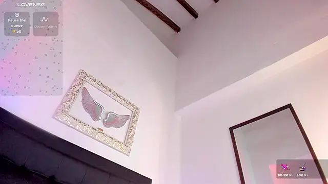 Snapshot of Mia_222 chatting on 02-18-25, 03:32 Mia 222 online show from 02-18-25, 03:32