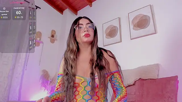 Snapshot of Mia_222 chatting on 12-02-25, 10:20 Mia 222 online show from 12-02-25, 10:20