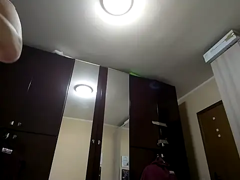 Snapshot of Francilush03 chatting on 02-16-25, 04:53 Francilush03 online show from 02-16-25, 04:53