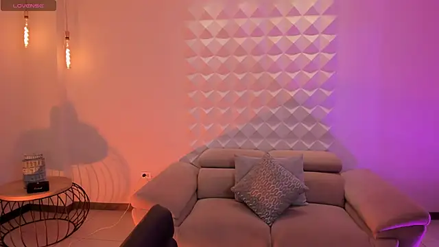 MarianneLane online show from 09-25-25, 10:02