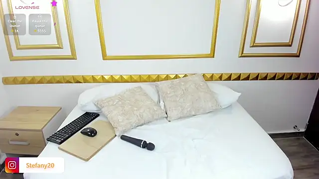 amor smith  online show from 02-11-25, 06:51