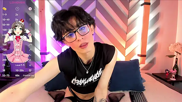 cherryy boy online show from 12-18-24, 09:51