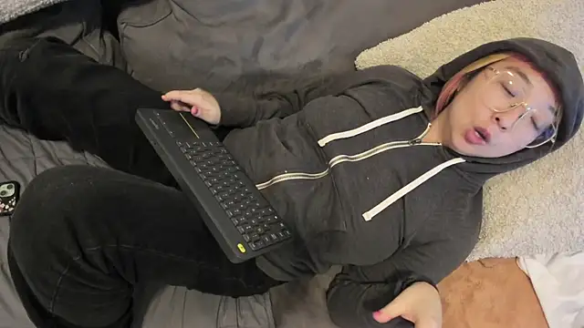 luxgray online show from 12-10-24, 03:20