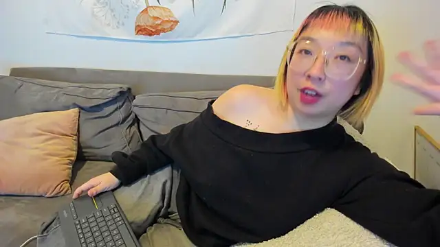 luxgray online show from 01-18-25, 06:24