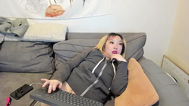 luxgray online show from 02-16-25, 10:54