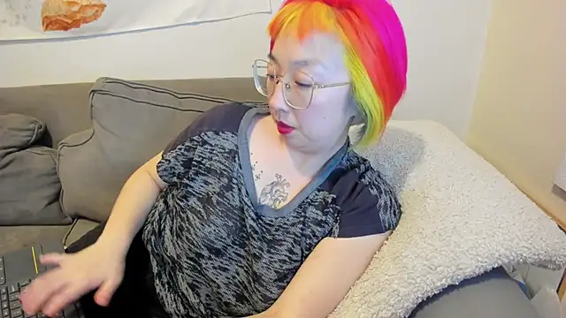 luxgray online show from 03-18-25, 12:27