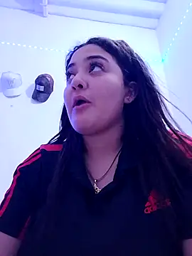 Liancy online show from 12-17-24, 08:32