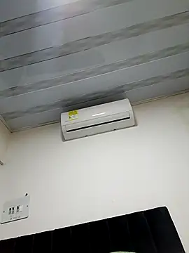 Liancy online show from 11-23-25, 12:43