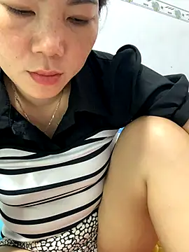 Baby-bigtits online show from 11-14-25, 05:17