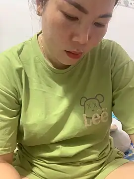 Baby-bigtits online show from 12-05-25, 10:46