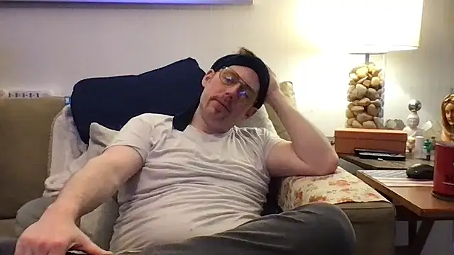 Rock Pierce online show from 11-17-25, 07:19