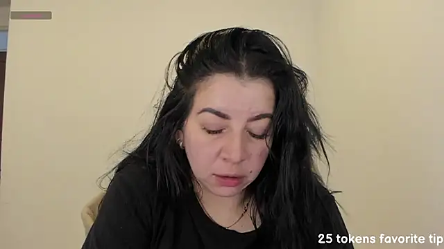 Snapshot of Im_coco chatting on 01-24-25, 05:42 Im coco online show from 01-24-25, 05:42