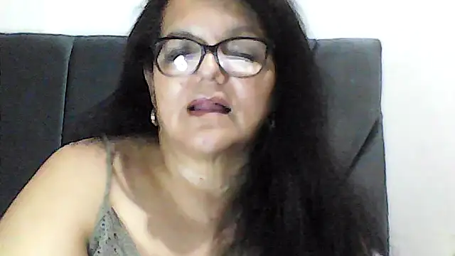 kassandra02 online show from 11-14-25, 03:16