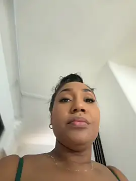 NaiomyLanes online show from 03-05-26, 12:01