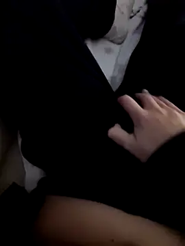 Snapshot of Mary_anes chatting on 02-19-25, 11:04 Mary anes online show from 02-19-25, 11:04