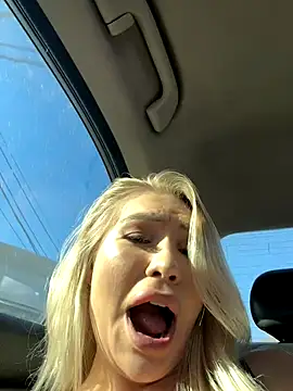 DreamPussyy online show from 10-25-25, 05:37