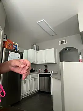 juicyyy323 online show from 01-10-25, 11:29