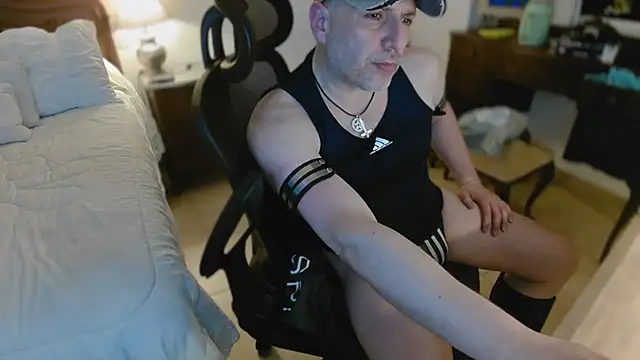 Snapshot of slzypvtpig chatting on 01-11-26, 09:58 slzypvtpig online show from 01-11-26, 09:58