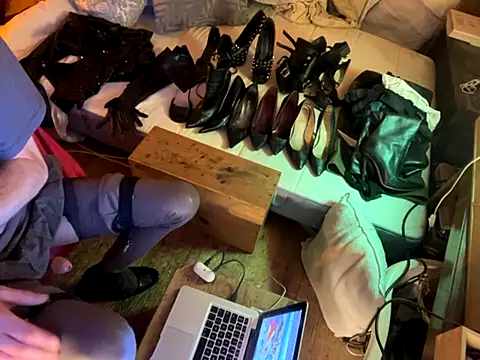 alexheels boots online show from 09-25-25, 01:09