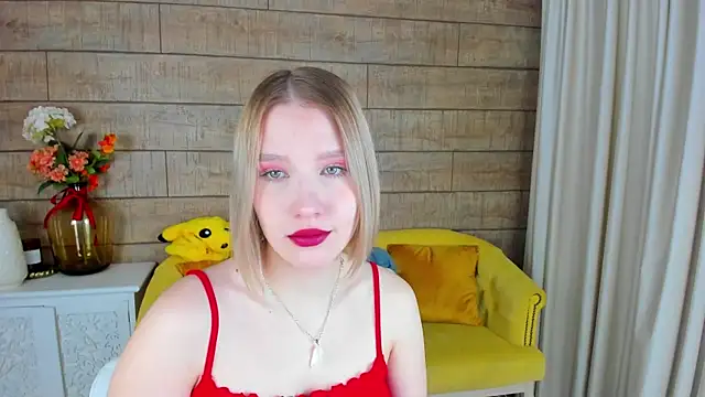 LiliLinn online show from 02-26-25, 04:36