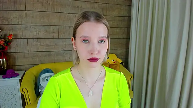 LiliLinn online show from 02-26-25, 07:42