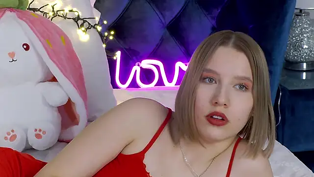 LiliLinn online show from 03-03-25, 07:32