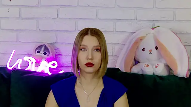 LiliLinn online show from 03-07-25, 05:08