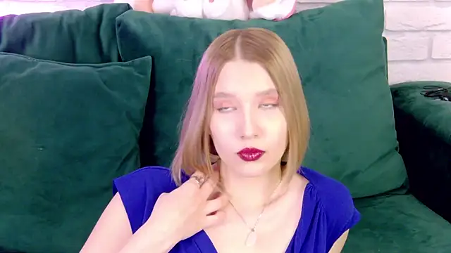 LiliLinn online show from 03-07-25, 11:18