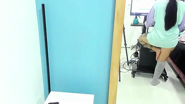 NinaInk online show from 02-08-25, 11:55