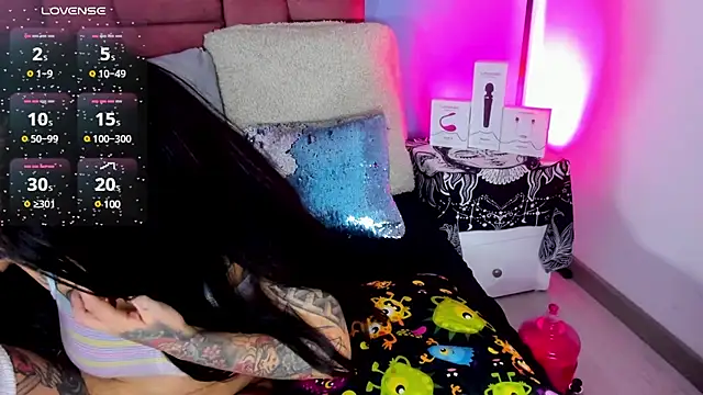 NinaInk online show from 02-20-25, 02:46