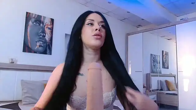 LaylaCruzRose online show from 02-10-25, 05:58