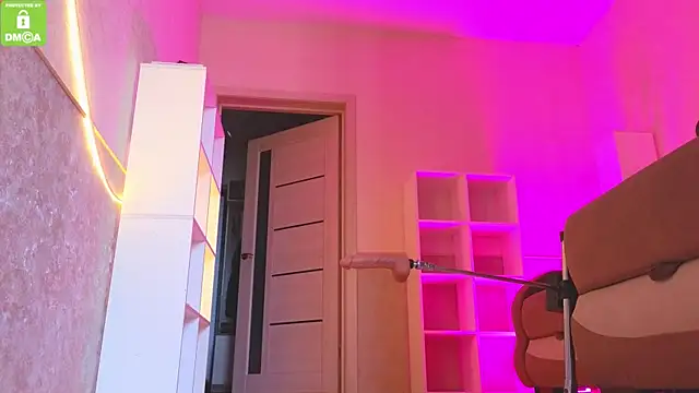 Snapshot of Katy_perry_ chatting on 11-05-25, 04:56 Katy perry online show from 11-05-25, 04:56