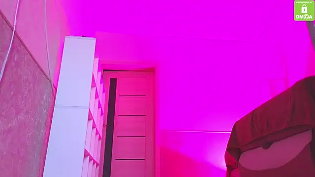 Snapshot of Katy_perry_ chatting on 11-08-25, 03:18 Katy perry online show from 11-08-25, 03:18