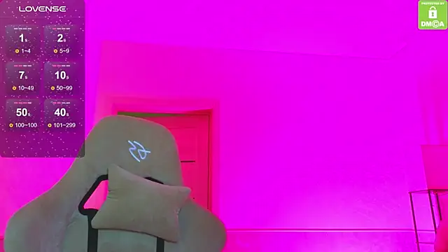 Snapshot of Katy_perry_ chatting on 11-21-25, 03:05 Katy perry online show from 11-21-25, 03:05