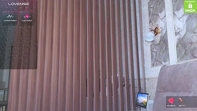 Snapshot of Katy_perry_ chatting on 11-26-25, 10:38 Katy perry online show from 11-26-25, 10:38